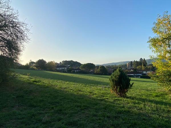 Terrain sur Puy L Eveque