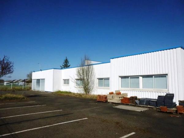 À Vendre – Local Professionel de 500 m² à Château-Renault (37)