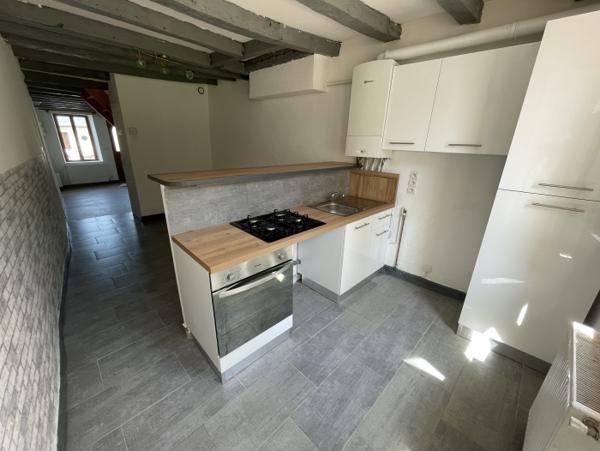 Location Maison 3 pièces Issoudun (36100) - sacré coeur