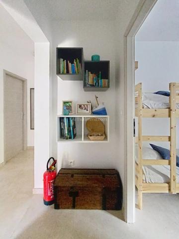 Vente                                                      Maison
                        
                     4 pièces                      90 m2                     à Calvi