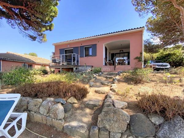 Vente                                                      Maison
                        
                     4 pièces                      90 m2                     à Calvi