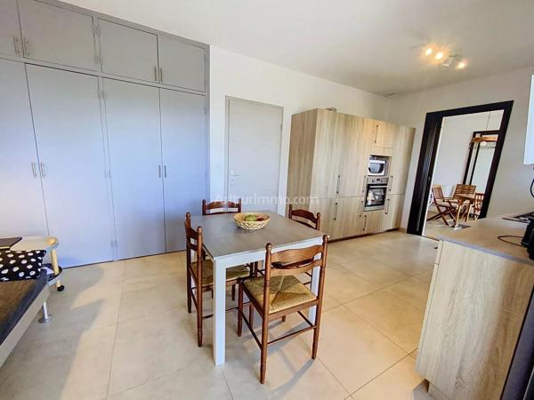 Vente                                                      Maison
                        
                     4 pièces                      90 m2                     à Calvi