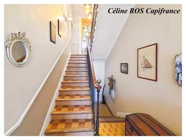 Maison de Maître Bourgeoise avec Vue Panoramique – Istres, Bord de l’Étang de l’Olivier