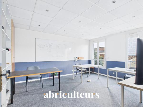 Bureau agile de 99m² (Divisibles à partir de 14m2) en vente au quartier Fondaudège à Bordeaux (33000)