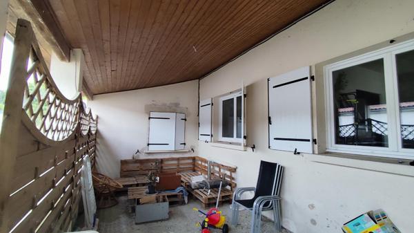 Maison 8 pièces, dépendances 500 m², grand terrain