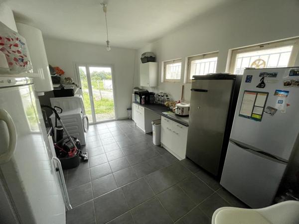 Maison 8 pièces, dépendances 500 m², grand terrain