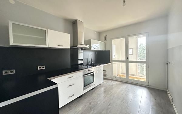 Appartement à louer    3 pièces • 77,09 m2 Nîmes