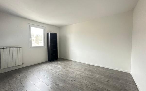 Appartement à louer    3 pièces • 77,09 m2 Nîmes