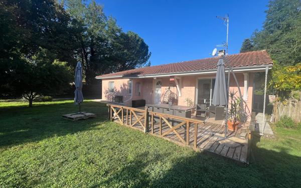 Maison à vendre    4 pièces •  Roquefort