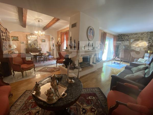 maison/villa 8 pièce(s) 273 m2