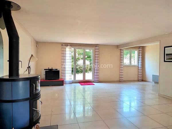 Vente                                                      Maison
                        
                     6 pièces                      154 m2                     à Draveil