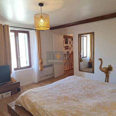 Vente                                                      Maison
                        
                     5 pièces                      150 m2                     à Faremoutiers