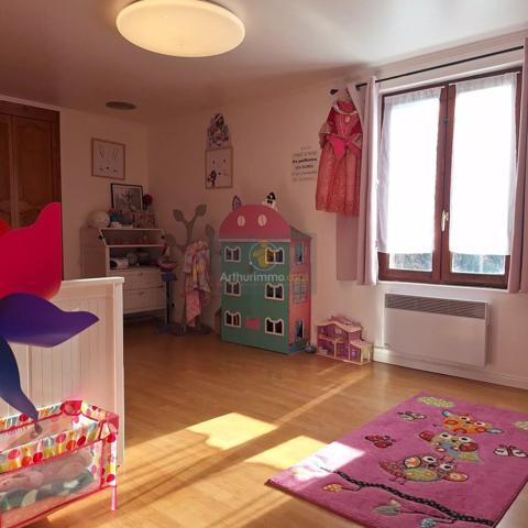 Vente                                                      Maison
                        
                     5 pièces                      150 m2                     à Faremoutiers
