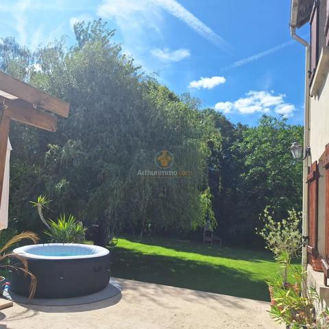 Vente                                                      Maison
                        
                     5 pièces                      150 m2                     à Faremoutiers