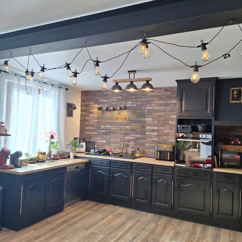 Vente                                                      Maison
                        
                     5 pièces                      150 m2                     à Faremoutiers