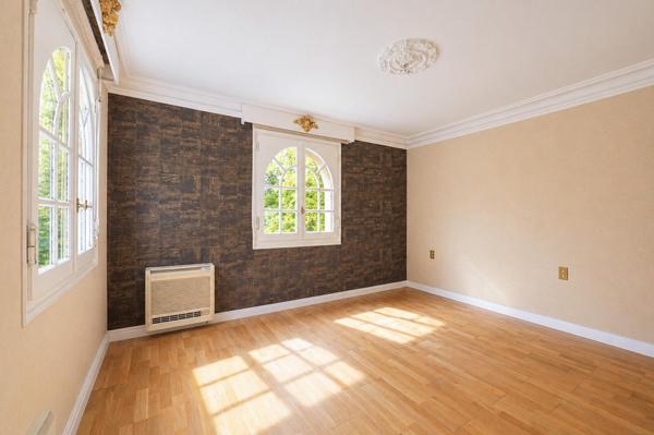 Maison à TRANGE, 72650 - 10 pièces 265m²