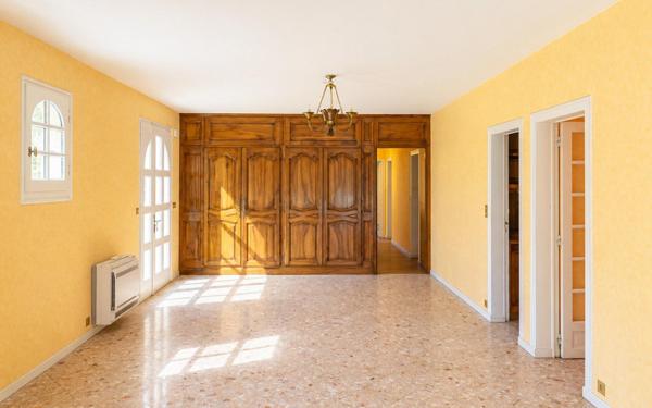 Maison à TRANGE, 72650 - 10 pièces 265m²