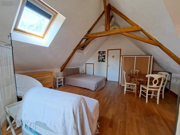 Propriete à vendre à Livré la Touche en Mayenne (53400), ref : 076/2711-GIL