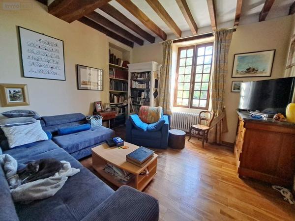 Propriete à vendre à Livré la Touche en Mayenne (53400), ref : 076/2711-GIL