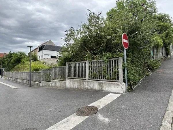 Vente                                                      Terrain
                        
                                         459 m2                     à Villeneuve-Saint-Georges