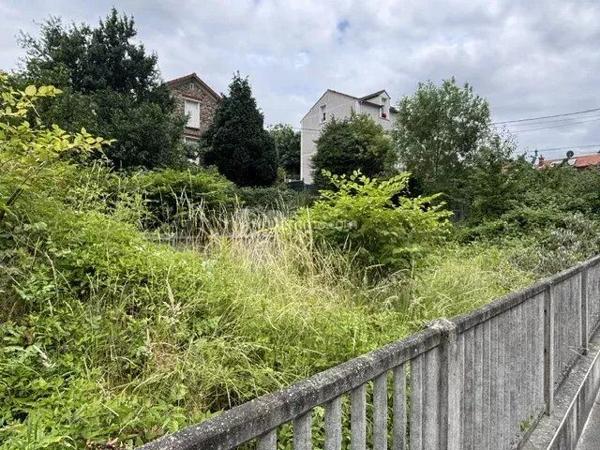 Vente                                                      Terrain
                        
                                         459 m2                     à Villeneuve-Saint-Georges