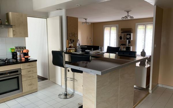 Maison à vendre    4 pièces •  La Côte-Saint-André