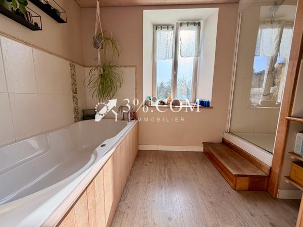 Maison 6 pièce(s) 4 chambre(s) 150 m²