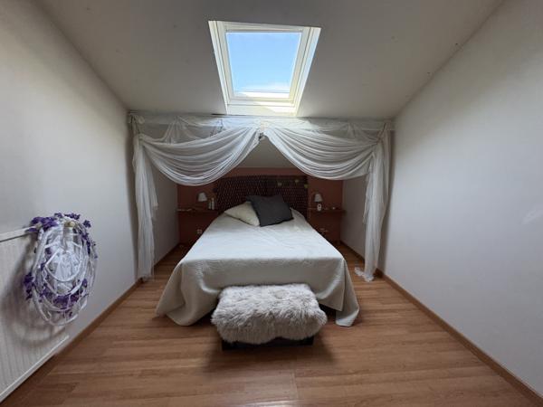Maison
         4 pièces
        - 113 m² 399 000 € *