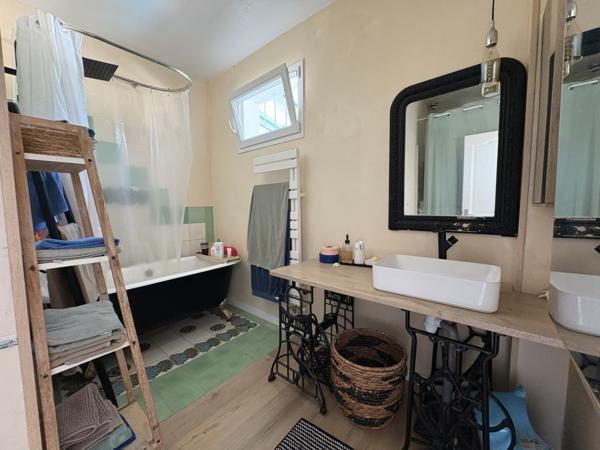 Maison
         4 pièces
        - 113 m² 399 000 € *