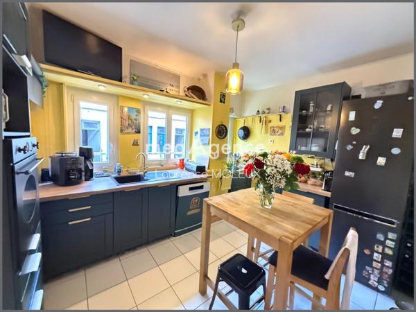 Appartement à BOULOGNE-SUR-MER, 62200 - 7 pièces 163m²
