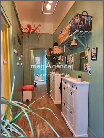 Appartement à BOULOGNE-SUR-MER, 62200 - 7 pièces 163m²