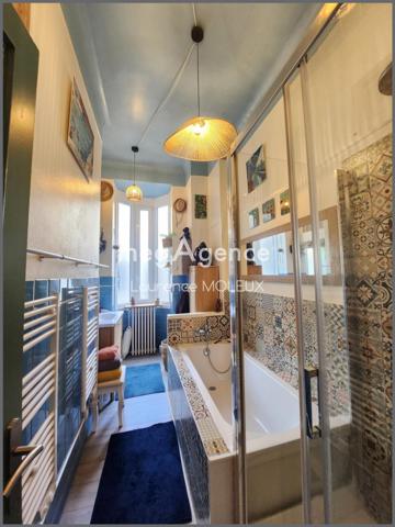 Appartement à BOULOGNE-SUR-MER, 62200 - 7 pièces 163m²