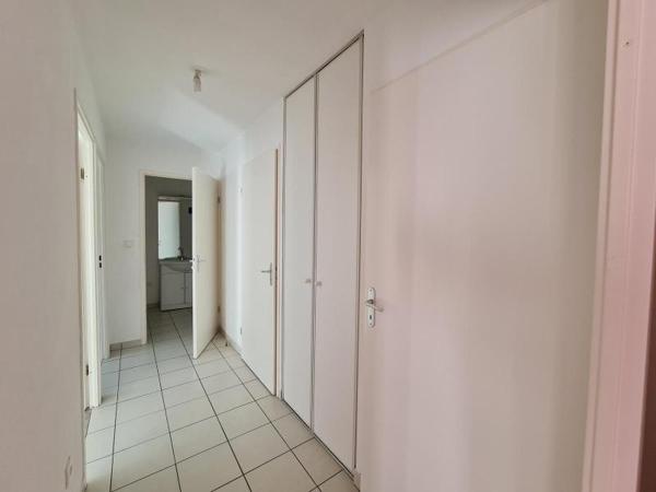 Appartement à louer 4 pièces 81.25m²