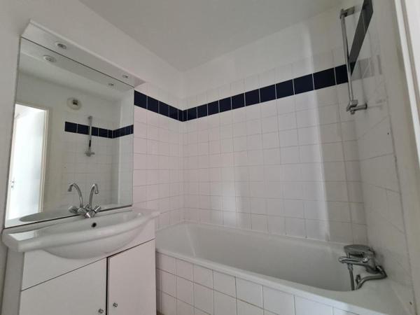 Appartement à louer 4 pièces 81.25m²