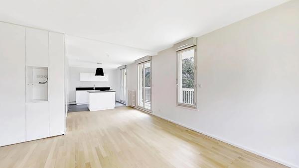 Appartement familial T5 rénové avec grand balcon – Résidence arborée – Lyon 9e Saint-Rambert