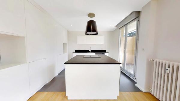 Appartement familial T5 rénové avec grand balcon – Résidence arborée – Lyon 9e Saint-Rambert