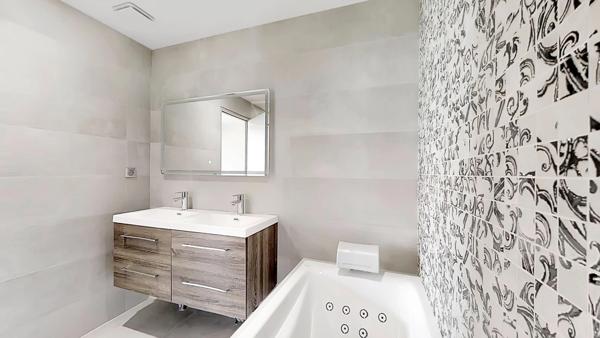 Appartement familial T5 rénové avec grand balcon – Résidence arborée – Lyon 9e Saint-Rambert