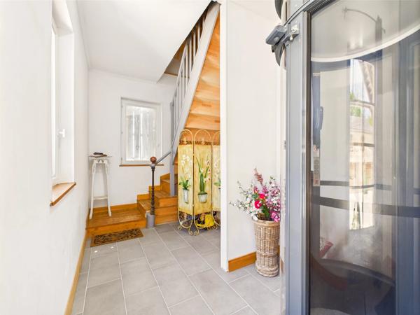 Immeuble de Rapport Multi-Unités à Haut Rendement — Appartements & Garages | Sarlat-la-Canéda, Dordogne