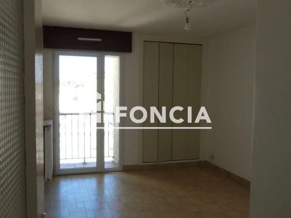 Location Appartement 3 pièces 76 m² - Toulon 83100