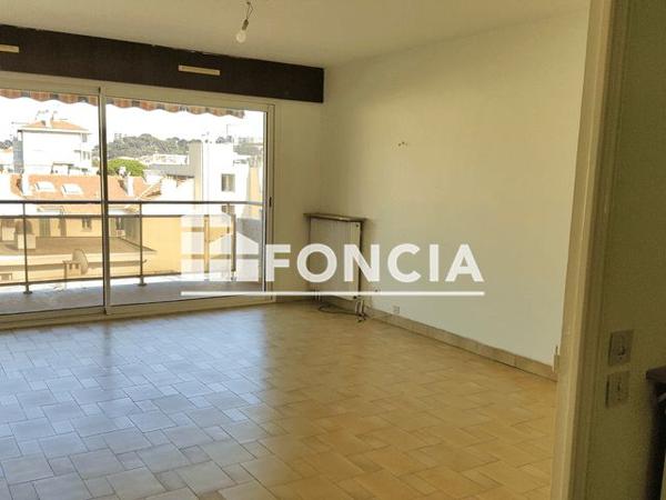 Location Appartement 3 pièces 76 m² - Toulon 83100