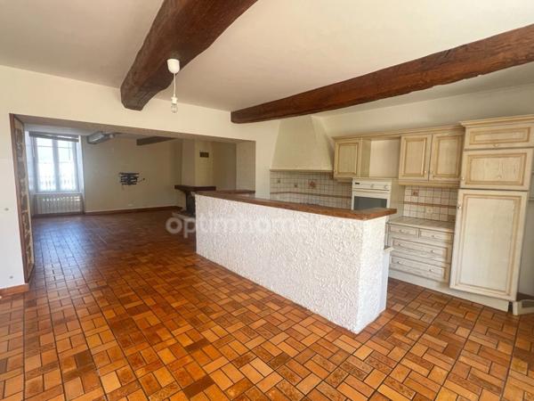 Maison à vendre 6 pièces MORTAGNE SUR SEVRE (85)