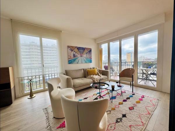 Magnifique T3 rénové balcon stationnement.