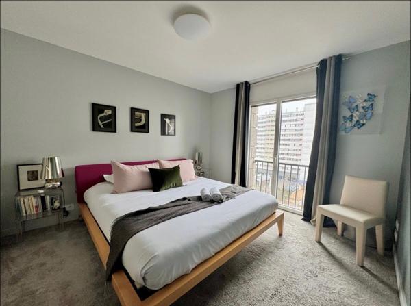 Magnifique T3 rénové balcon stationnement.