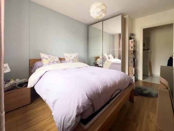 Appartement 3 pièces avec balcon, grand garage et cave