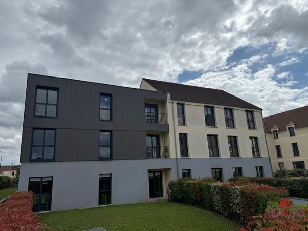 BUREAUX - LOCAL PROFESSIONNEL - LA CHAPELLE EN SERVAL
