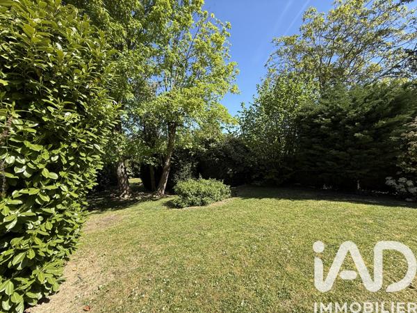 Maison à vendre 7 pièces 156 m² Vaux-le-Pénil