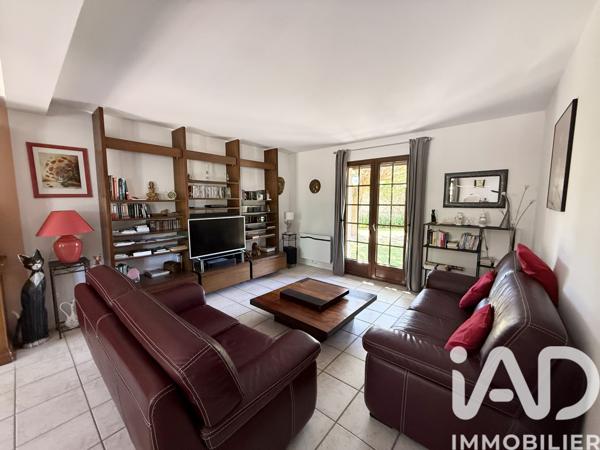 Maison à vendre 7 pièces 156 m² Vaux-le-Pénil