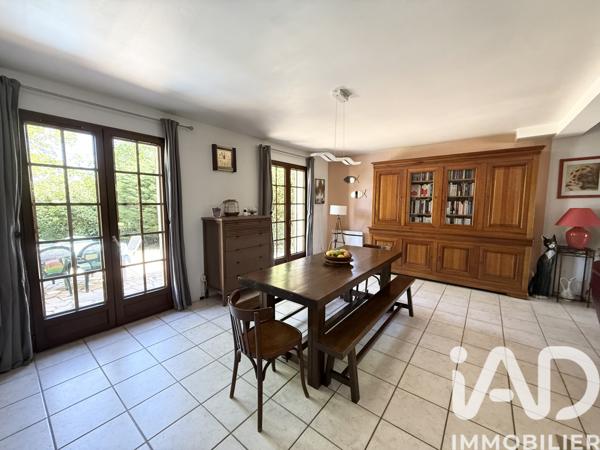 Maison à vendre 7 pièces 156 m² Vaux-le-Pénil