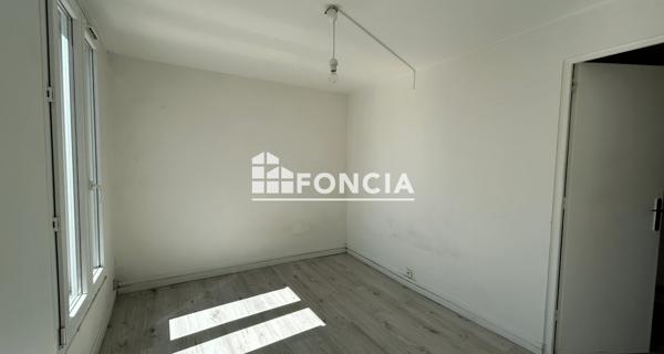 À vendre Appartement 2 pièces 33 m² - Saint-denis 93200