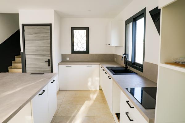 Gignac-la-Nerthe (13180) Superbe villa neuve de type 4 -Construction 2025